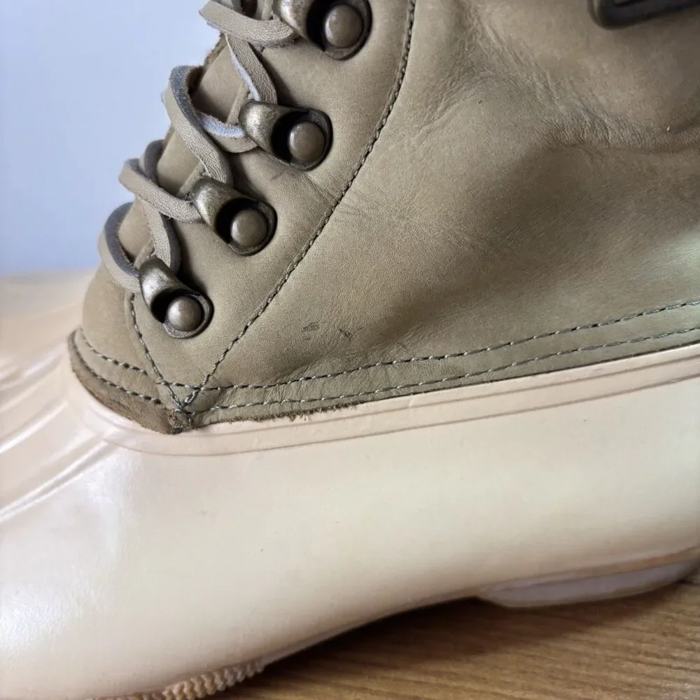Sperry J. Crew Shearwater Duck Boots 100% Wool Lining Women's Size 8 Ivory